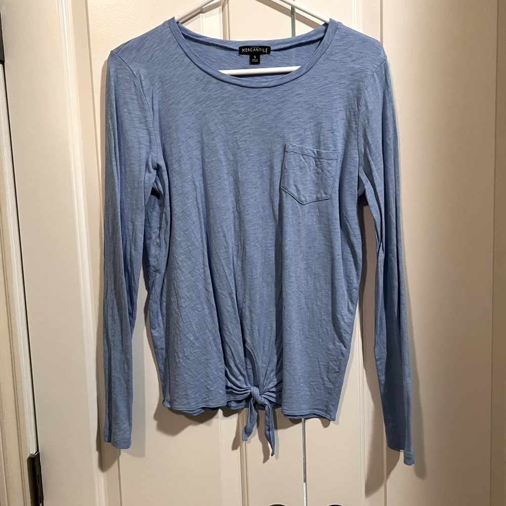 CASUAL TOP BUNDLE!! - Picture 7 of 9